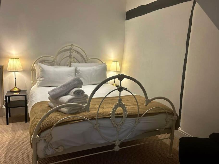 Epic Location, Views & Large Private Terrace Apartman Windsor Kültér fotó